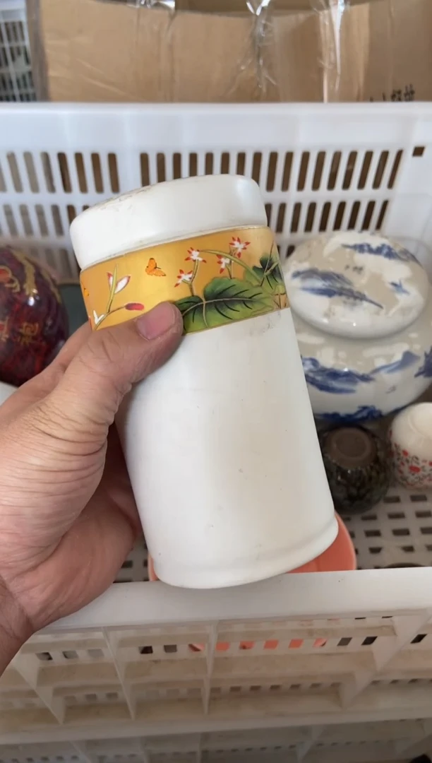无运费险有瑕疵的摄影的产品有使用过的痕迹有点脏介意勿拍