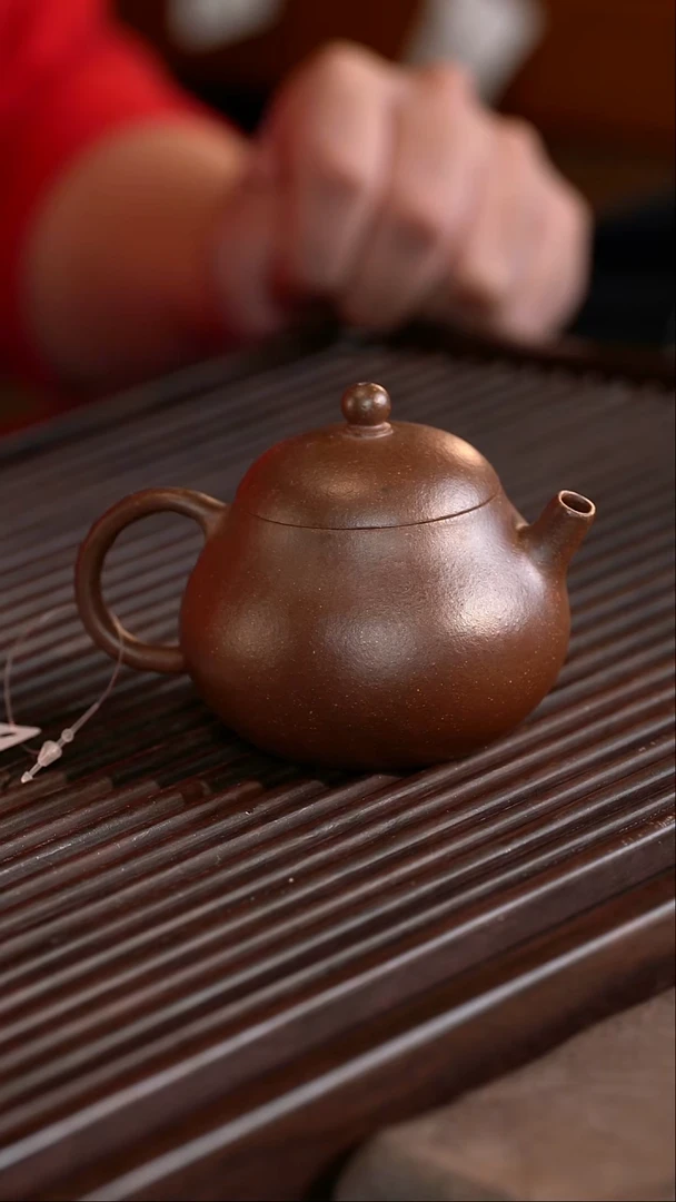茶壶紫砂扁嘴梨式—杨思思