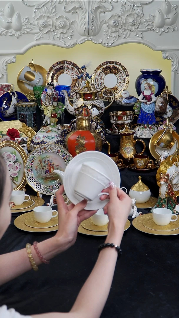 骨瓷婷婷中古器物如图所示179