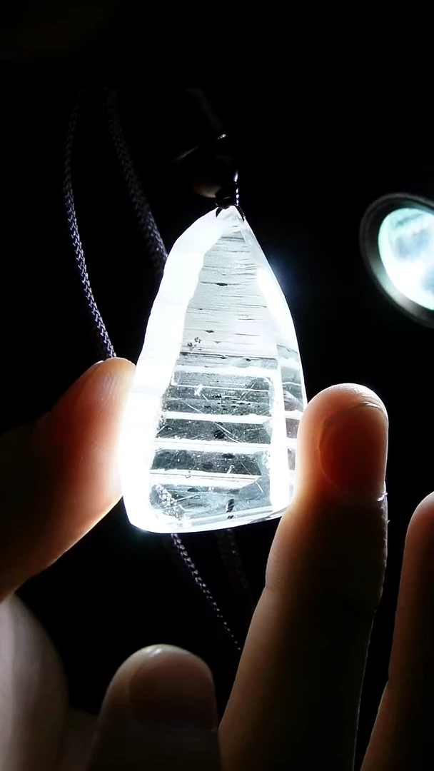 吊坠(赠链)未镶嵌水晶水晶
