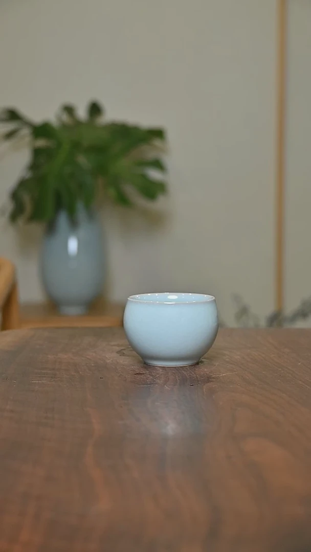 缸杯 天青 微瑕 朱家汝窑款