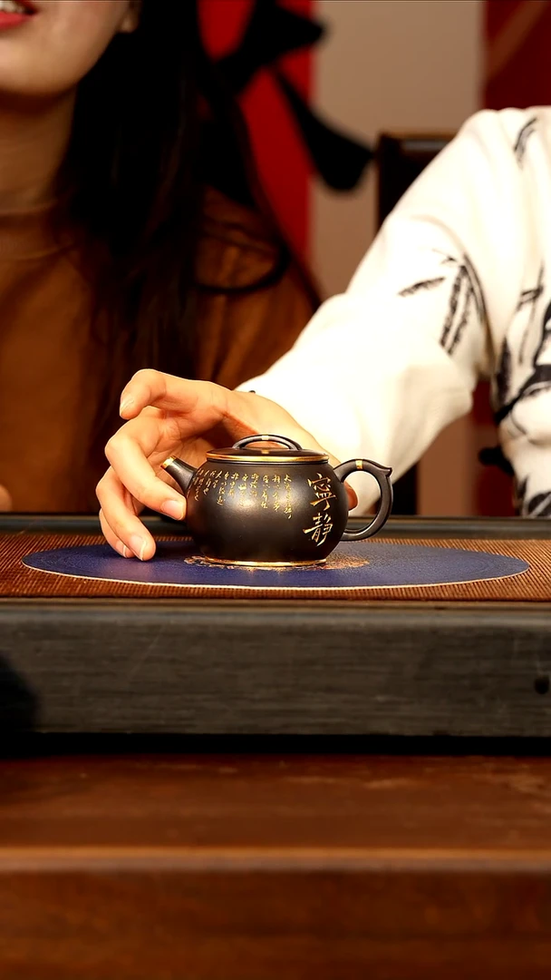 【闪购商品】紫砂茶壶WXJ 墨朱砂 汉瓦 200cc