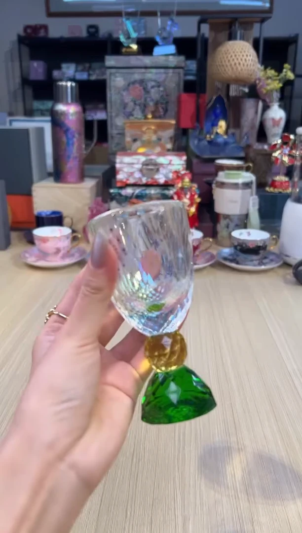 143晶颂炫彩水晶杯（绿色）