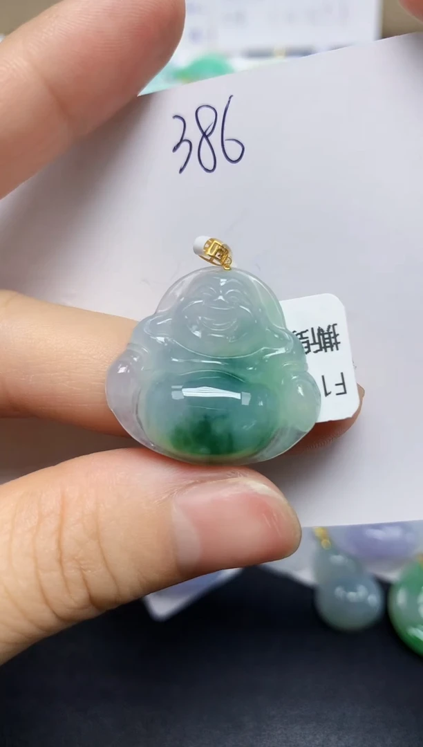 翡翠18K金镶嵌颈饰天然缅甸翡翠A货