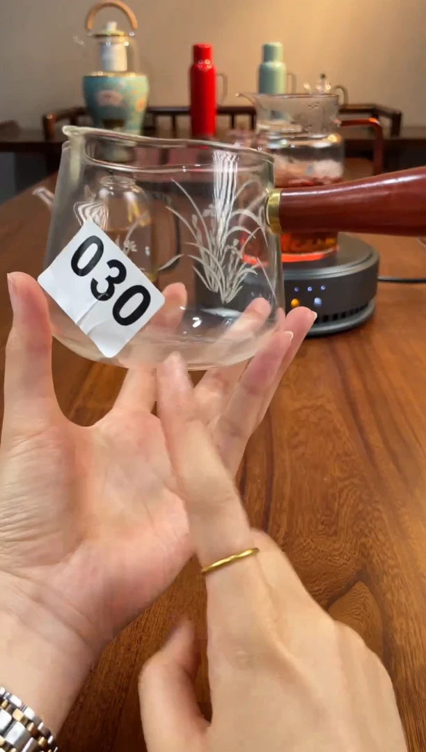 030玻璃公道杯大兰花    8