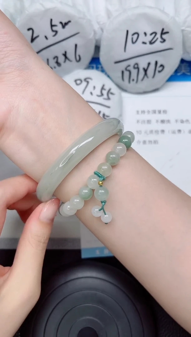 石英质玉手镯未镶嵌200-61.1