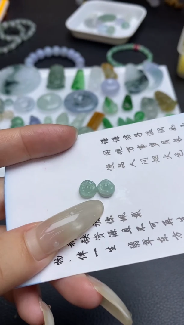 未镶嵌定制翡翠翡翠毛货~