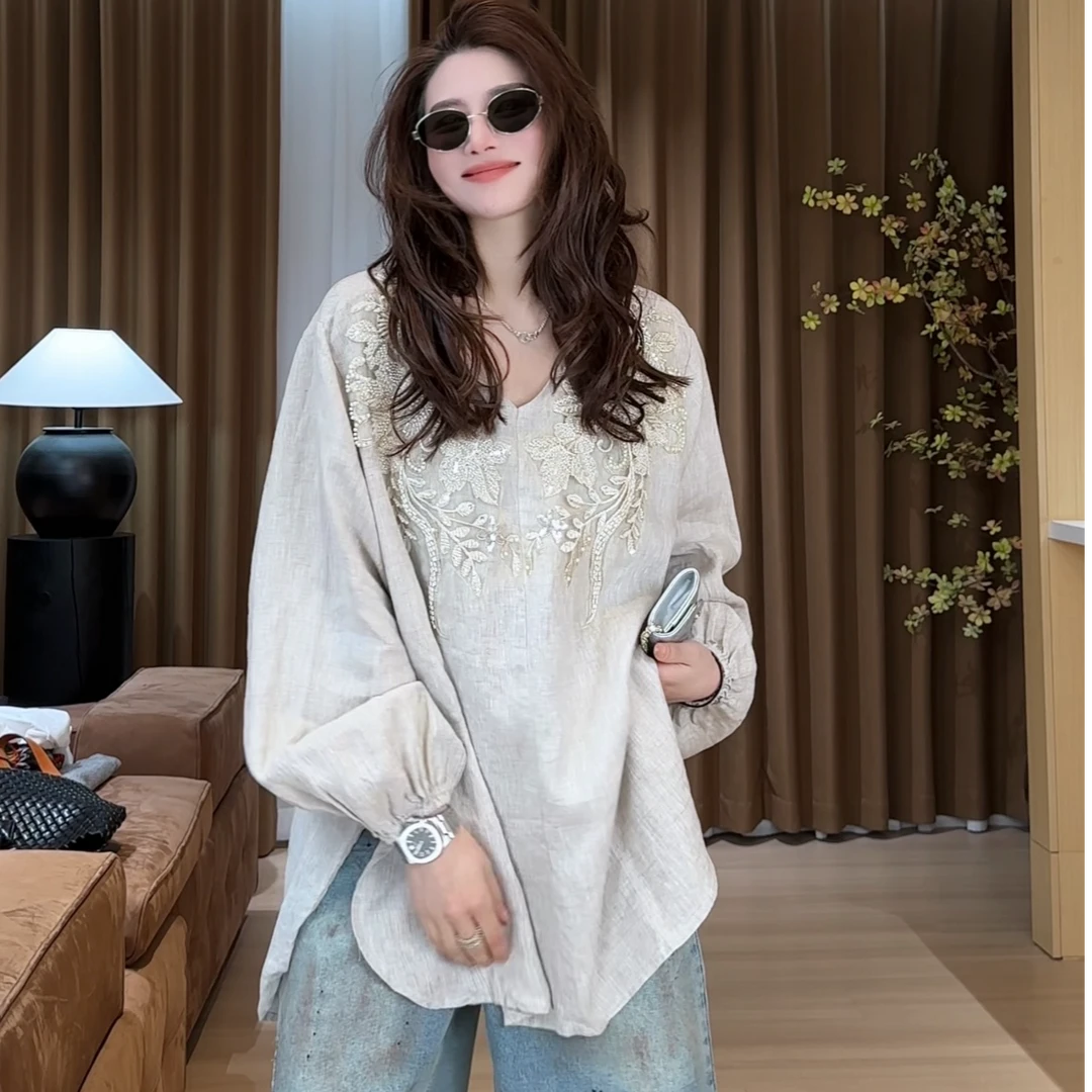 2025春款小众设计极简风钉珠刺绣显瘦衬衫 2503C894