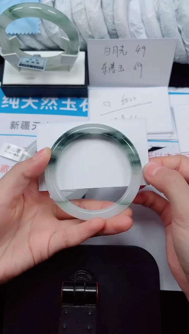 未镶嵌手镯石英质玉146-58/59