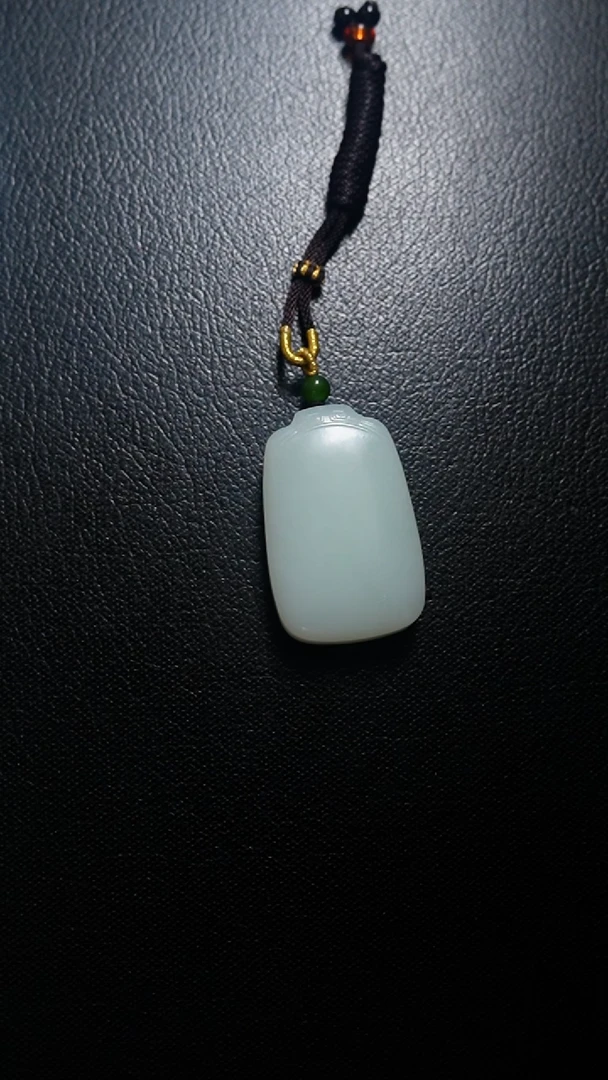 颈饰未镶嵌和田玉无事牌