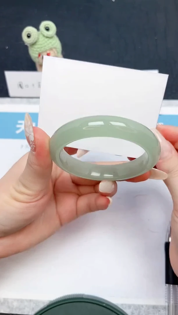 【闪购商品】石英质玉手镯未镶嵌188-56.2