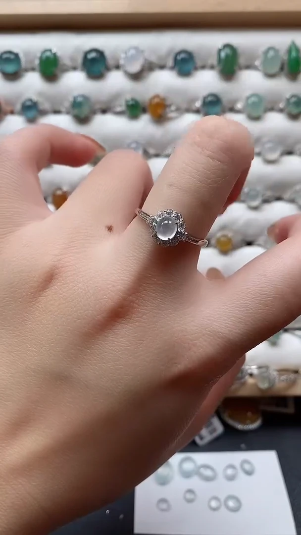 【闪购商品】翡翠戒指银S925镶嵌一物一证一礼盒