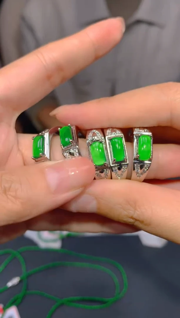 【闪购商品】定制翡翠未镶嵌39多样性发货（发其一）