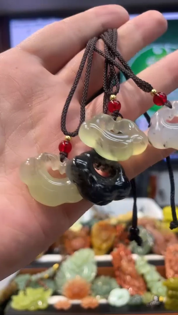 【闪购商品】岫玉吊坠未镶嵌·多样性发货*拍一发一