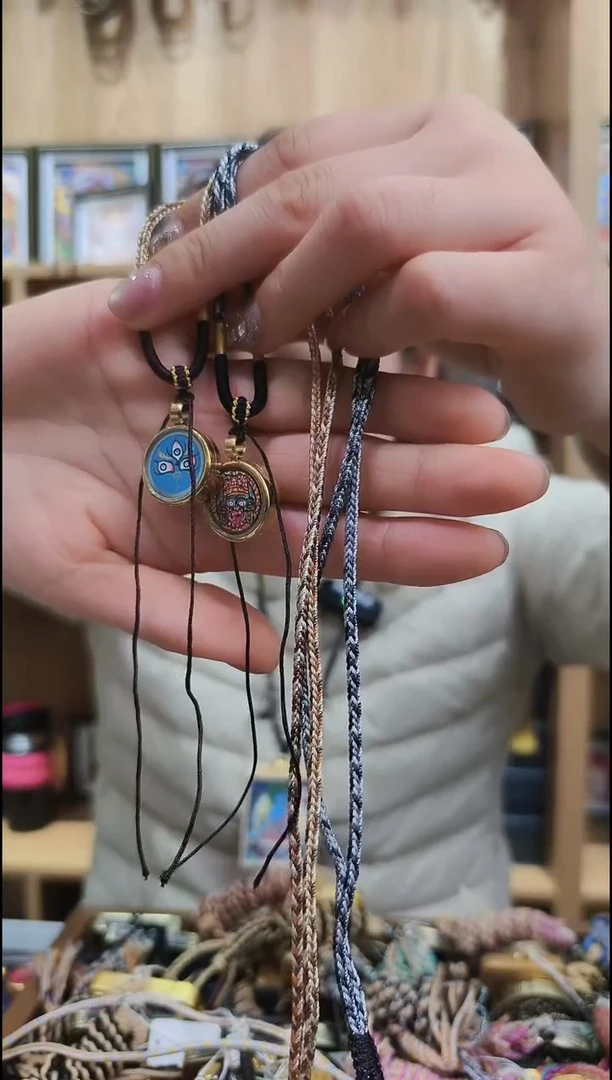 吊坠年**头纯手绘唐卡（非质量问题 不退不换）眼睛不同 扎基