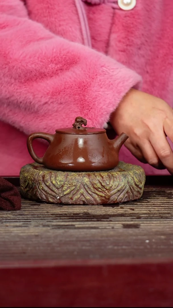 宜兴原矿紫砂壶茶壶宜兴原矿紫砂壶茶壶140C