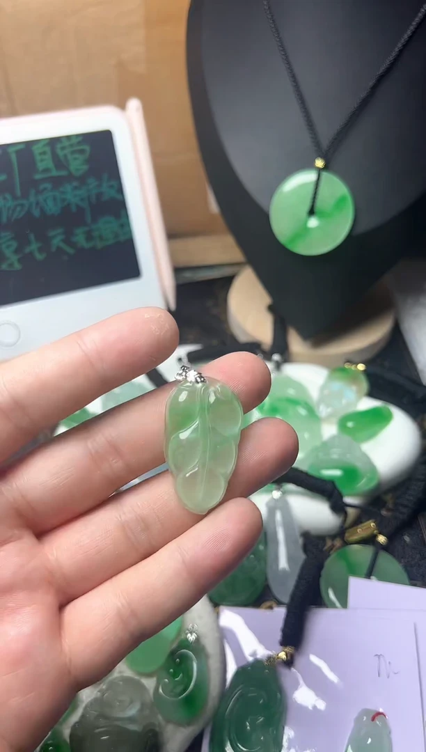 颈饰未镶嵌翡翠所见即所得，一图一物