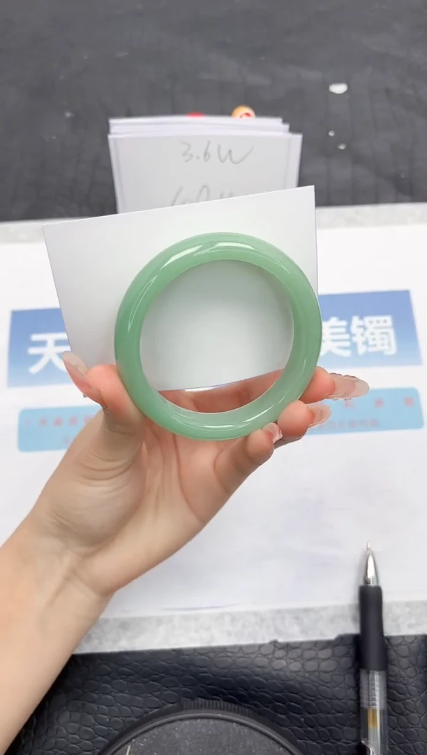 【闪购商品】石英质玉手镯未镶嵌L344-56