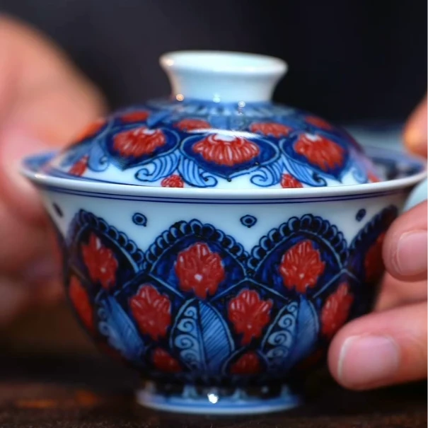 【林泉风月】青花釉里红重工曼陀罗盖碗