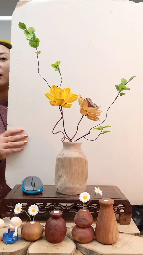 木碳化花瓶配花一套