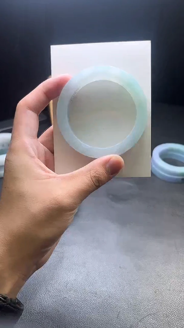 定制翡翠手镯未镶嵌白**白定制