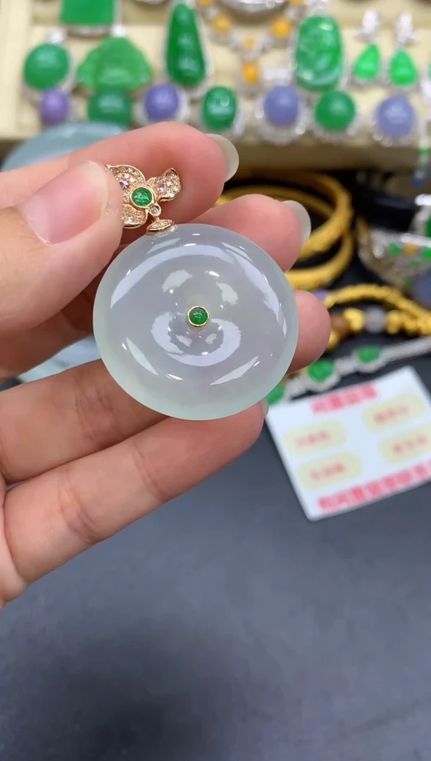 颈饰18K金镶嵌翡翠233-中国好珍宝