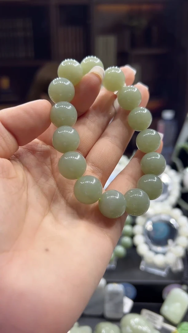 手串未镶嵌和田玉新疆且末料青白玉卡12圆珠上等和田玉手串
