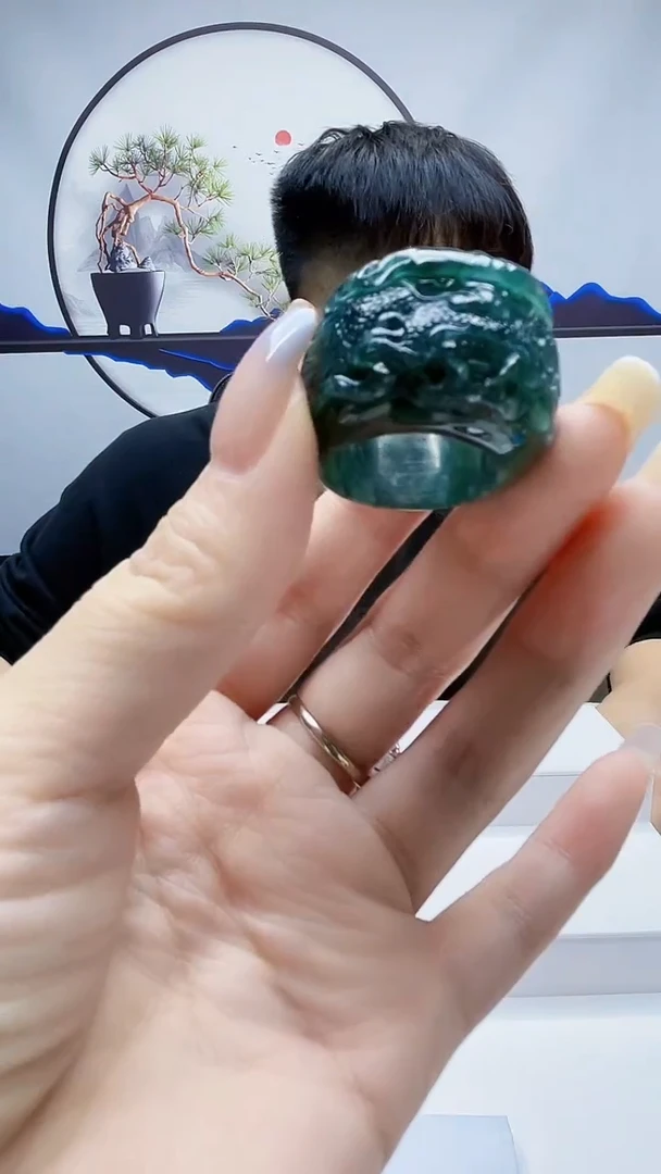 未镶嵌定制翡翠毛货挂件56