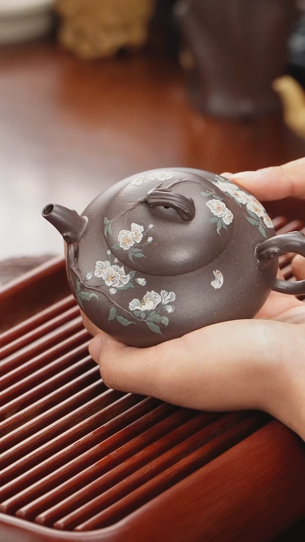 茶壶紫砂天青梨形贴梨花预售