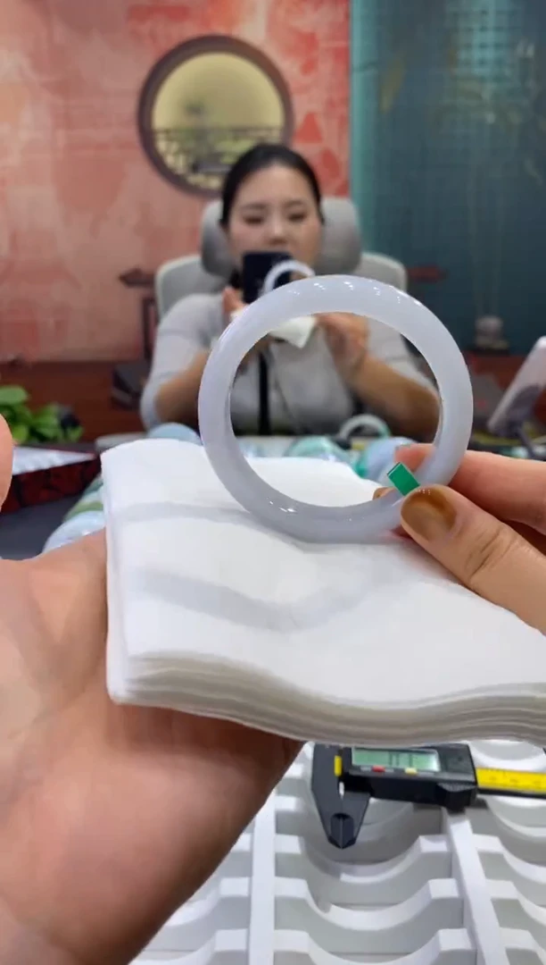 未镶嵌手镯翡翠多人000019702