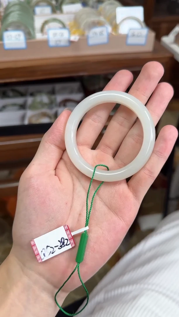 未镶嵌手镯和田玉52-282