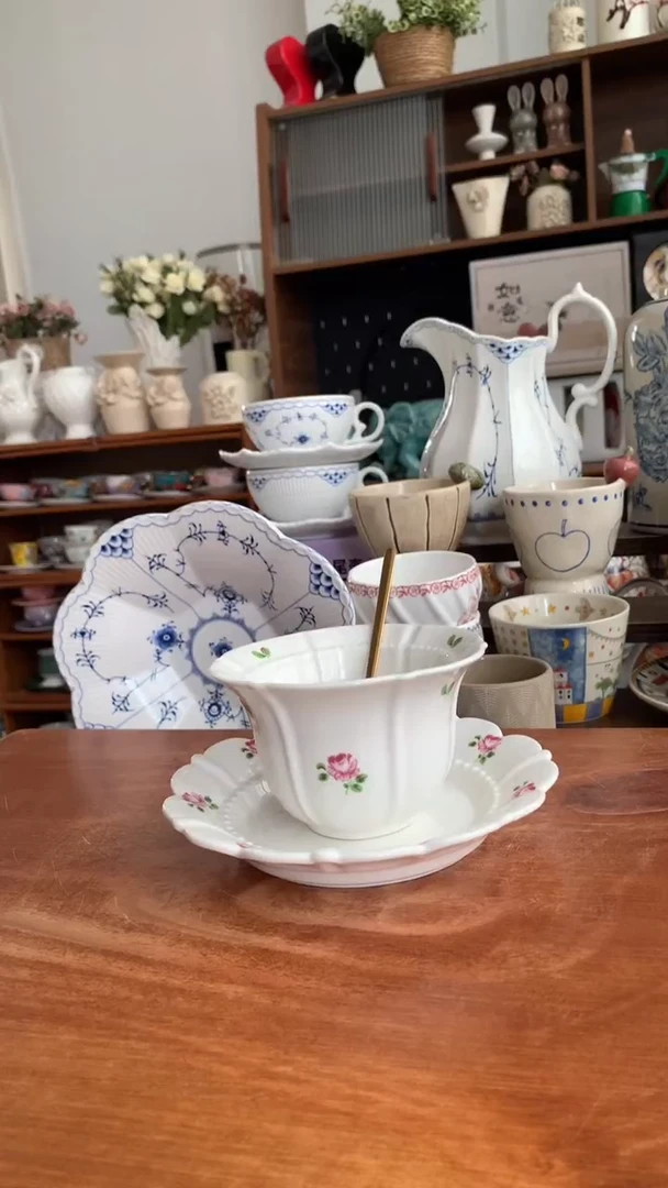 瓷【粉色碎花】手握杯碟【送勺】