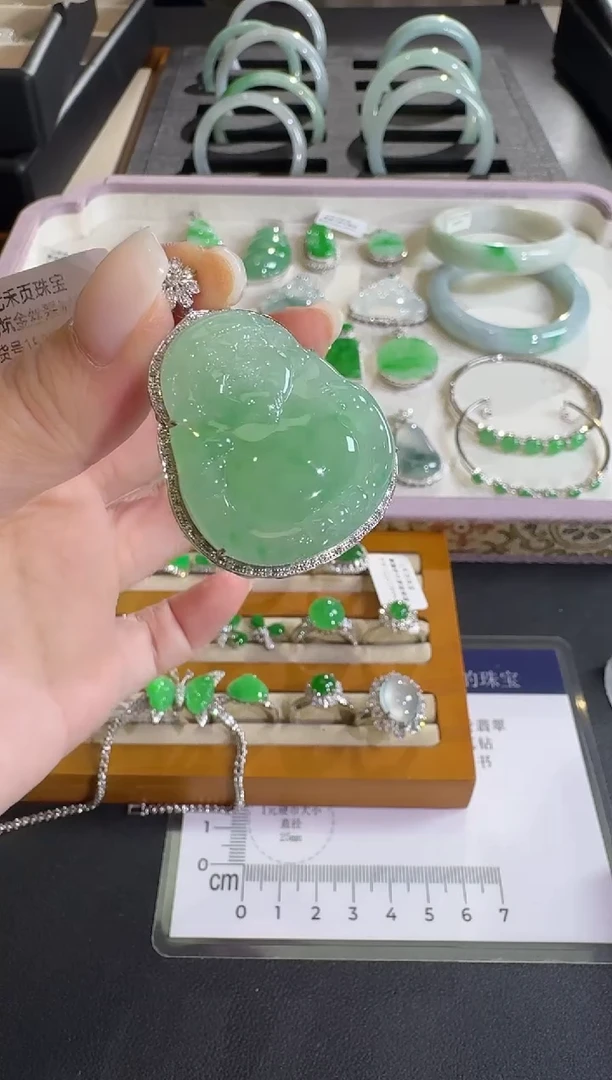 吊坠(不含链)18K金镶嵌翡翠【源头工厂】钻石镶嵌