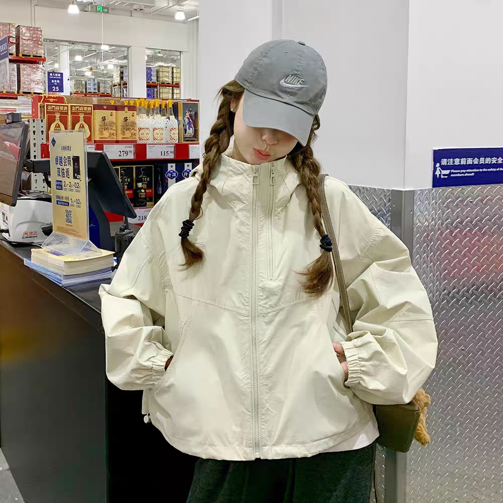 中大童女童外套2025年休闲宽松运动风连帽外套87006款