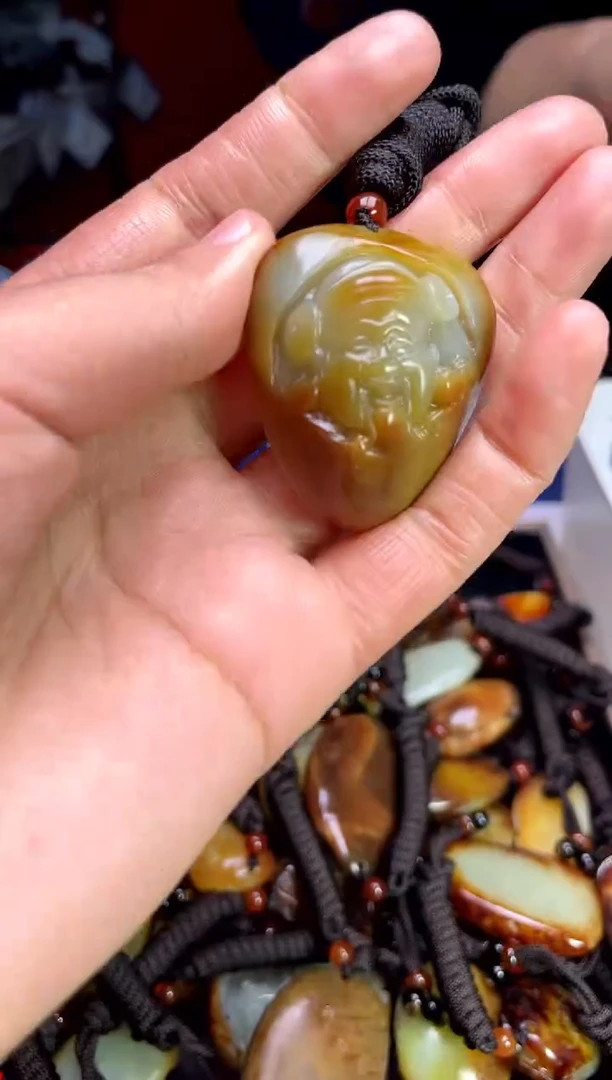 【闪购商品】和田玉颈饰未镶嵌1