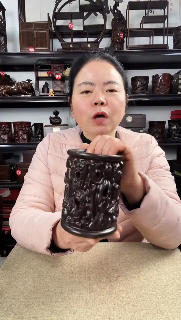 木寿桃笔筒老李红木工艺品
