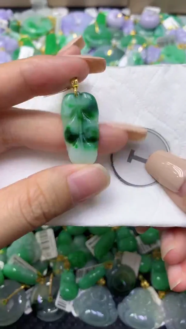 颈饰未镶嵌翡翠天然缅甸翡翠A货