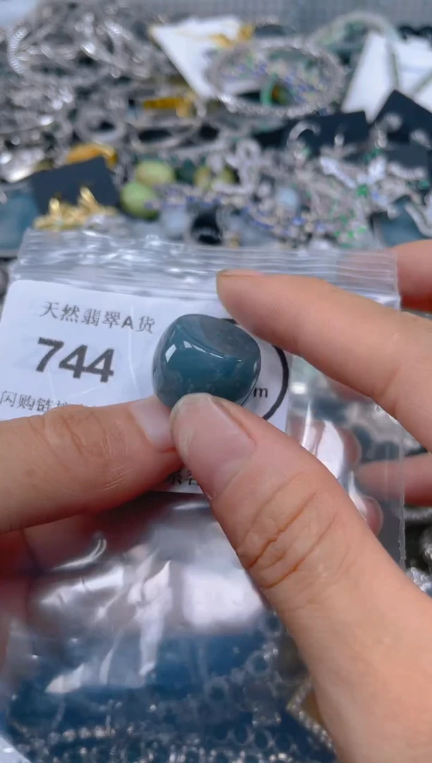 颈饰未镶嵌翡翠000
