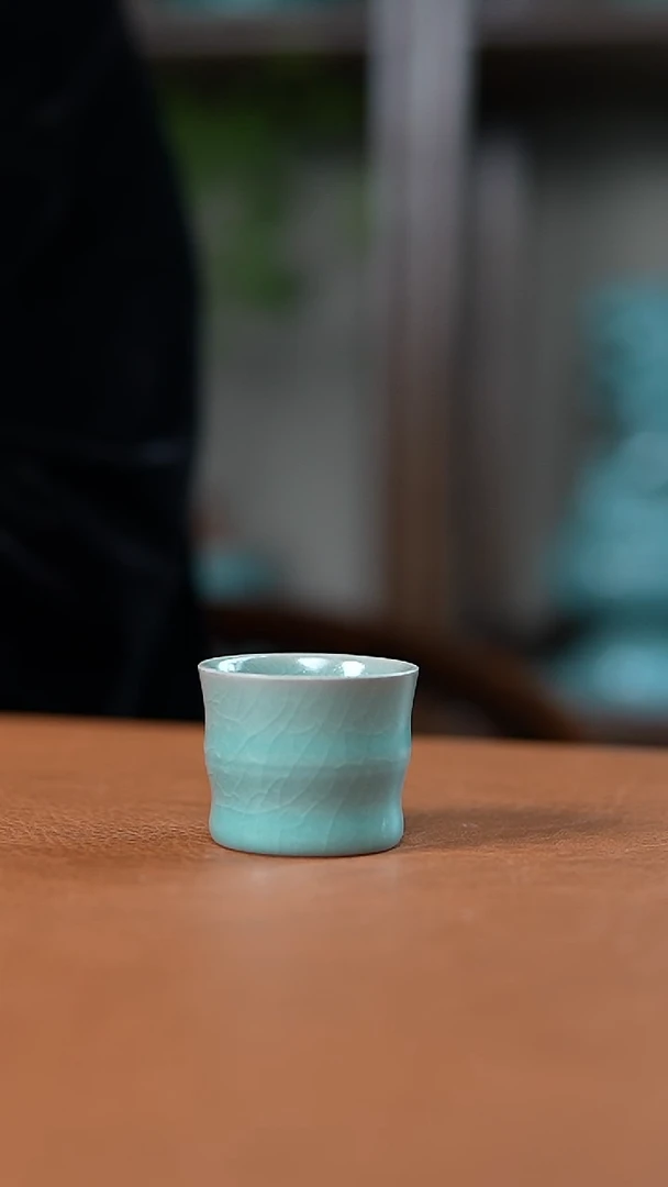 瓷片仿古翡翠绿釉纯手小小竹节杯瑕