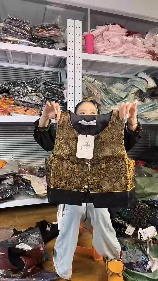 马甲 M码  80-105斤