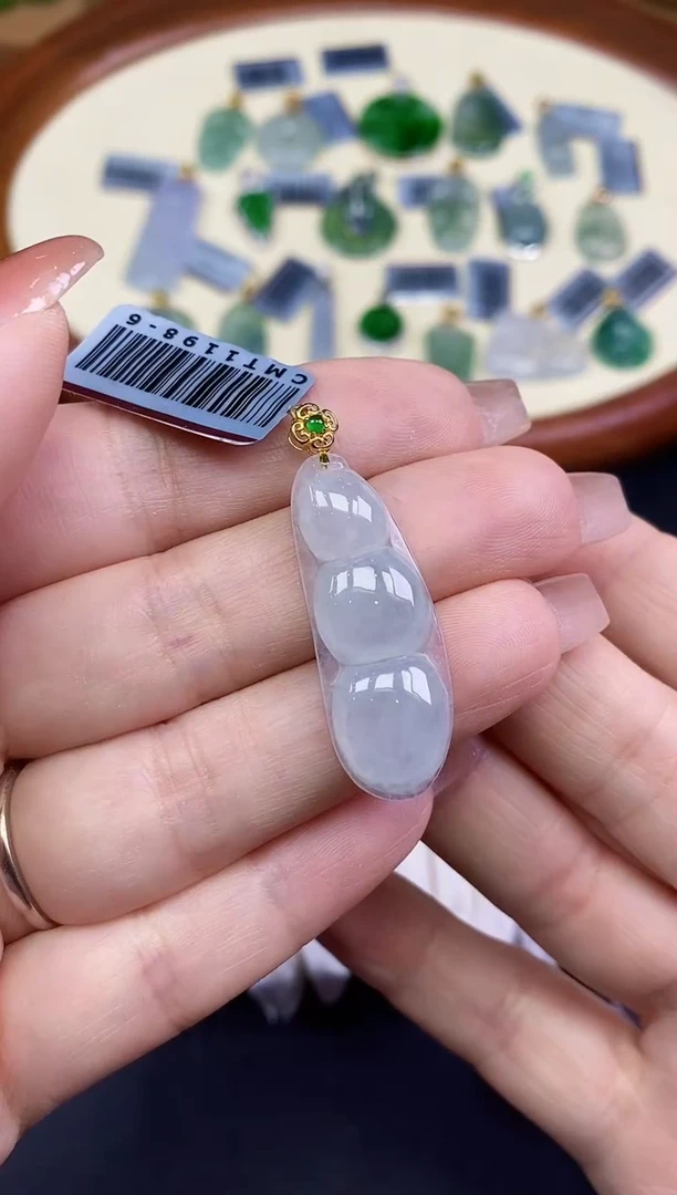 吊坠(不含链)18K金镶嵌翡翠豆子18K金扣镶嵌@@CMT1198-6