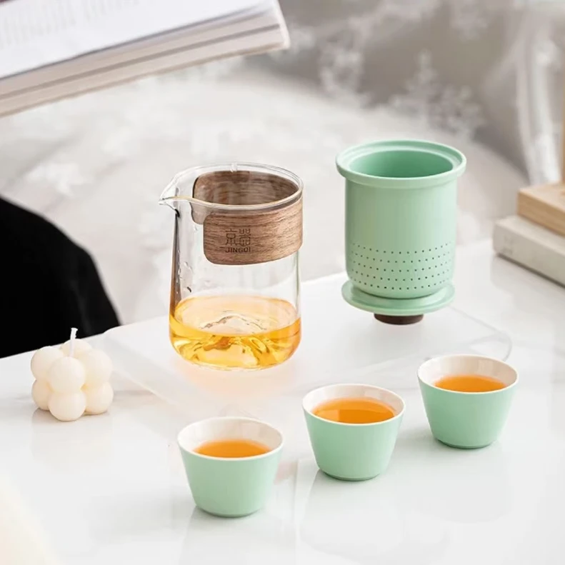 京器果绿色路宝商务款一壶三杯带玻璃公道杯茶水分离旅行茶具