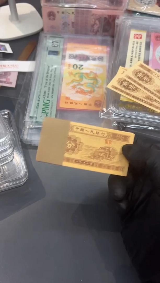 18K金卡车1分刀。。。。。