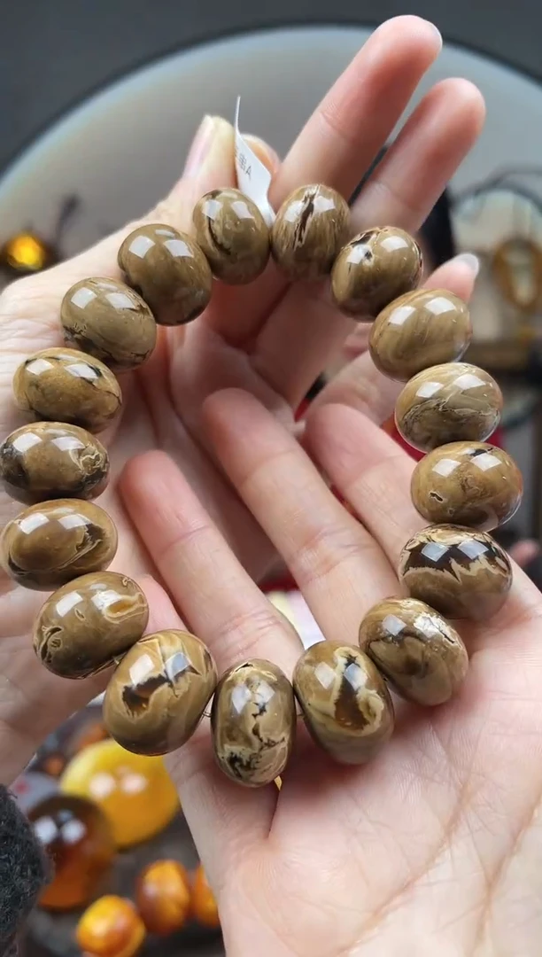 【闪购商品】琥珀裸石未镶嵌首饰 假1赔4 （多样性发货1件