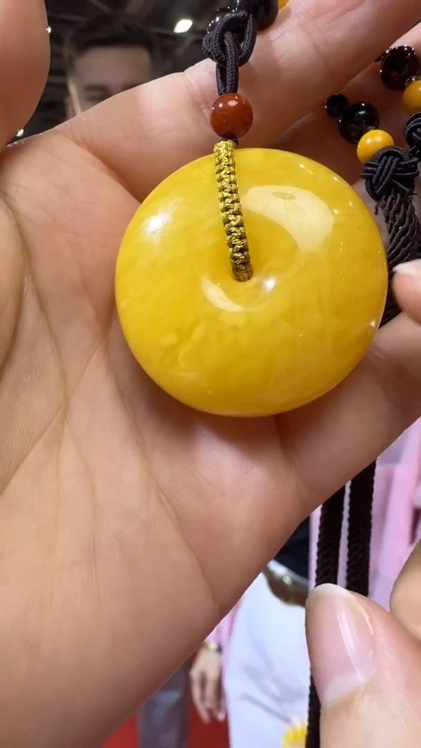 未镶嵌颈饰琥珀杭州珠宝展假一罚十