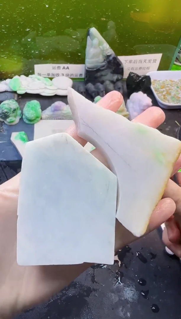 翡翠未镶嵌颈饰天然翡翠056