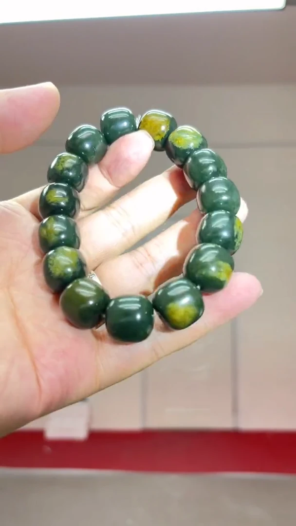 手串未镶嵌岫岩河磨玉（透闪石质玉）手串
