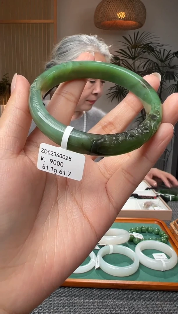 和田玉未镶嵌颈饰手镯  ZD  61.7