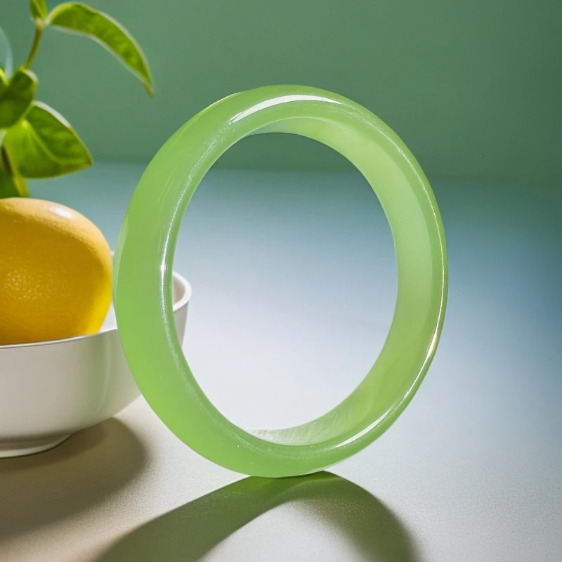 SK196精美翠绿手镯多样性发一