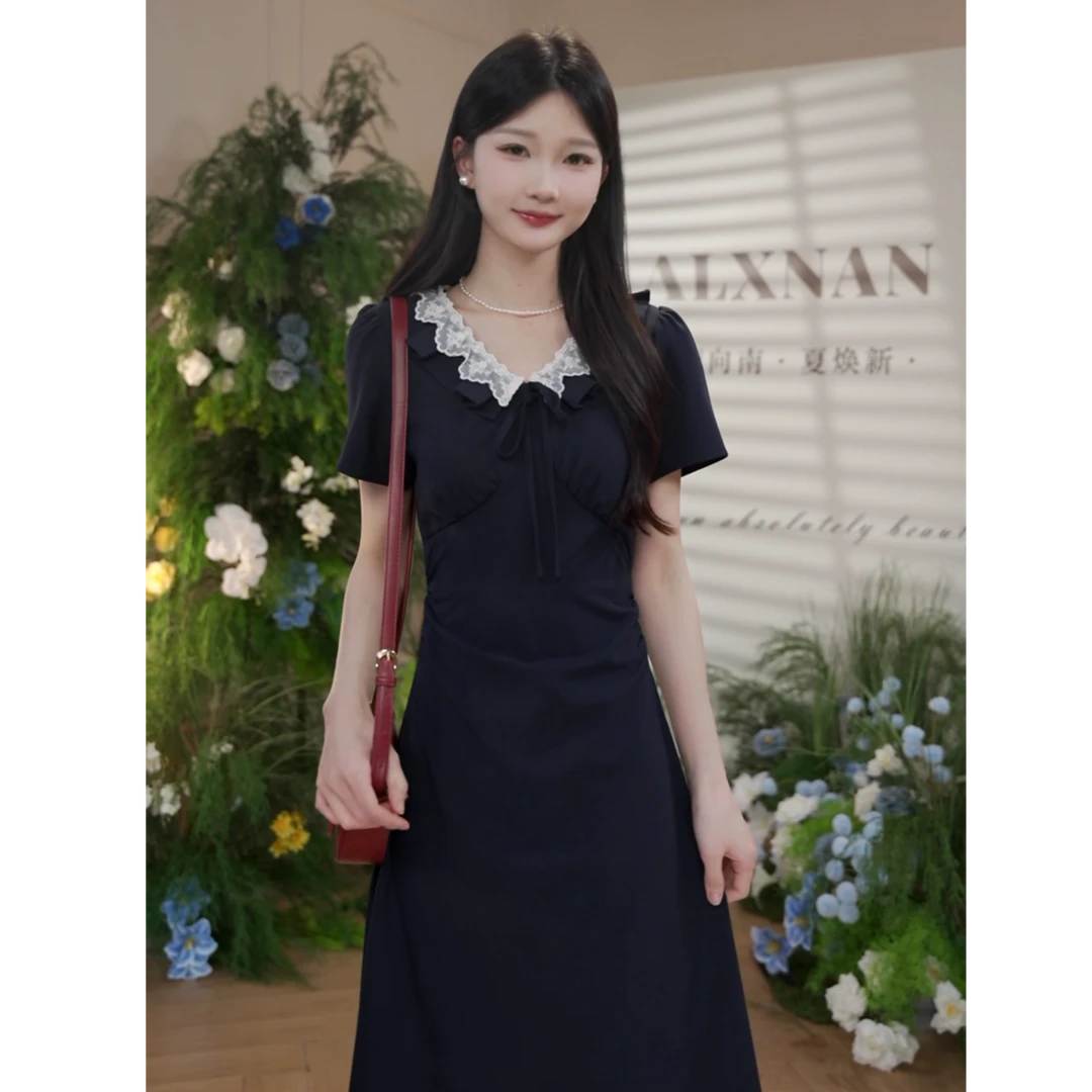 鹿向南「微风情书」法式复古气质女夏季新款显瘦设计收腰连衣裙